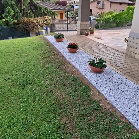 Casa A بيت ضيافة بيرودجا
